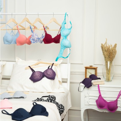 On Weekendswe wear bras — Freemind Seattle